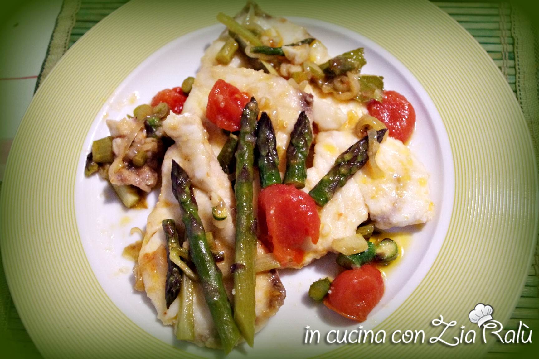 Cernia in padella con pomodorini e asparagi