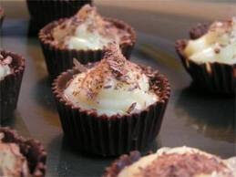 Cestini al cioccolato bianco