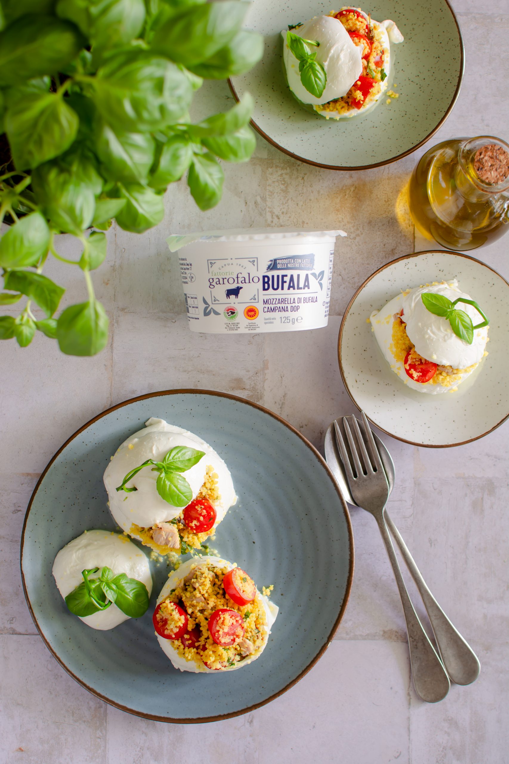 Cestini di mozzarella ripieni di cous cous