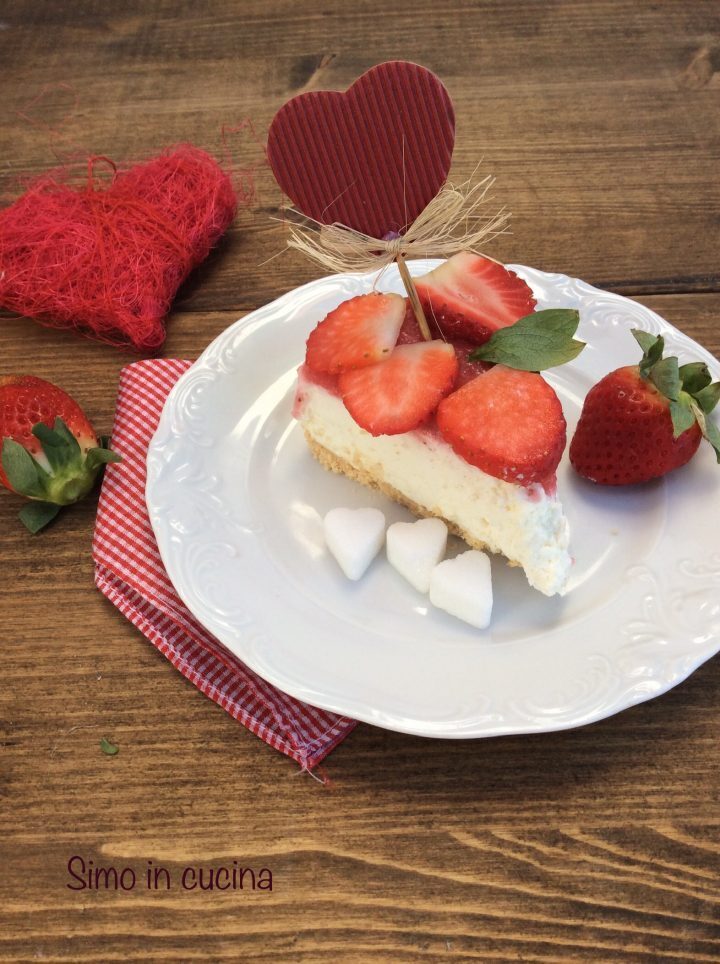 Cheesecake alle fragole senza cottura