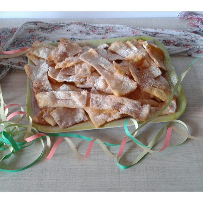 Chiacchere di carnevale (ricetta facilissima)
