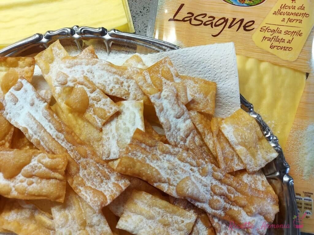 Chiacchiere di lasagne alla siciliana