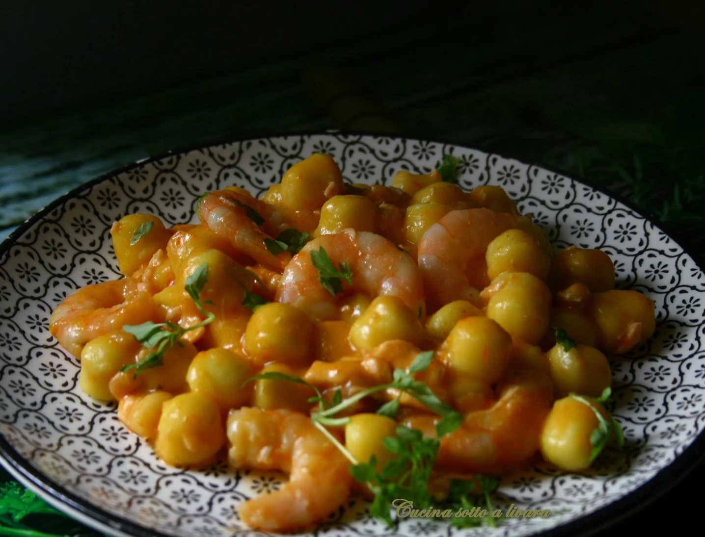 CHICCHE DI PATATE CON SALMONE FRESCO E MAZZANCOLLE