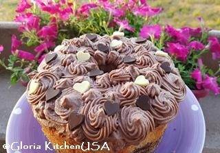 Chiffon Cake all’Acqua Marmorizzata con Crema Chantilly al Cioccolato