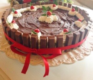 Christmas kit kat cake