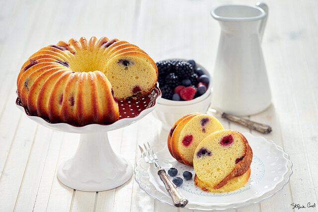 Ciambella ai frutti di bosco