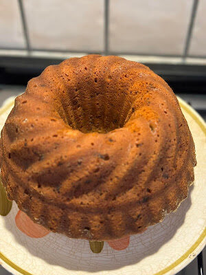 Ciambella alla banana e gocce di cioccolato