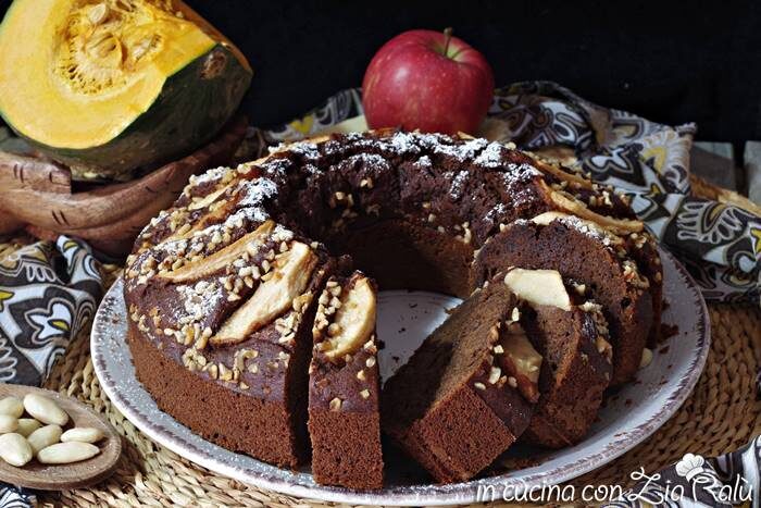 Ciambella alla zucca profumata all’amaretto