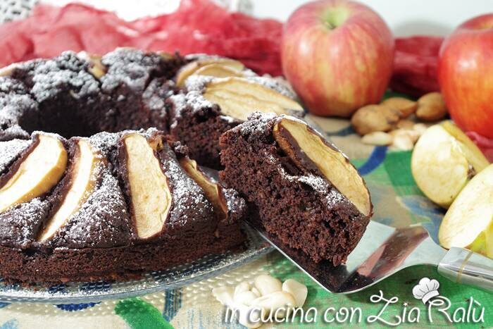 Ciambella alle mandorle e cacao