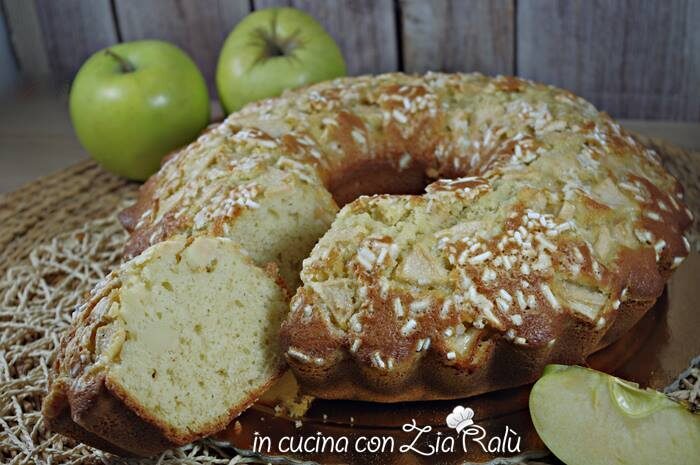 Ciambella alle mele e zuccherini