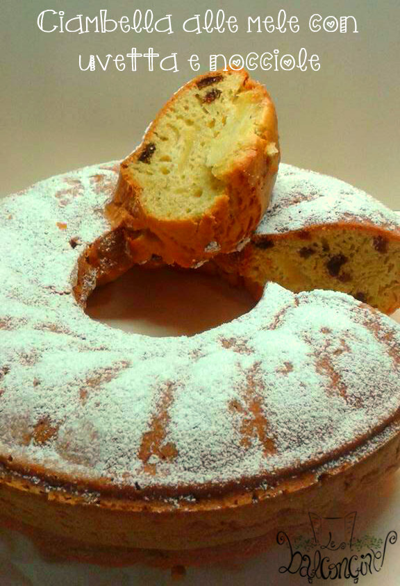 Ciambella mele, uvetta e nocciole