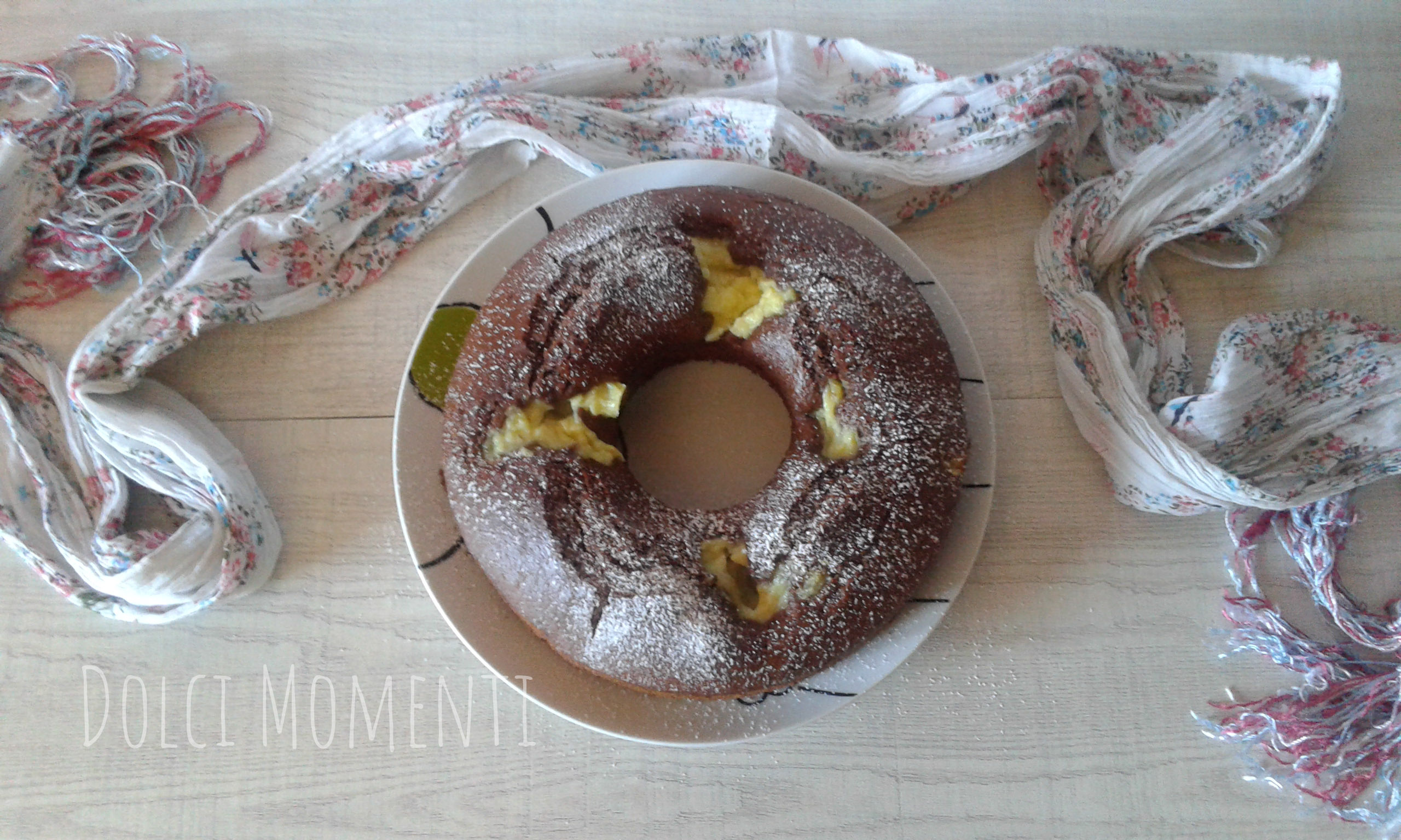 Ciambella nua al cacao con solo albumi