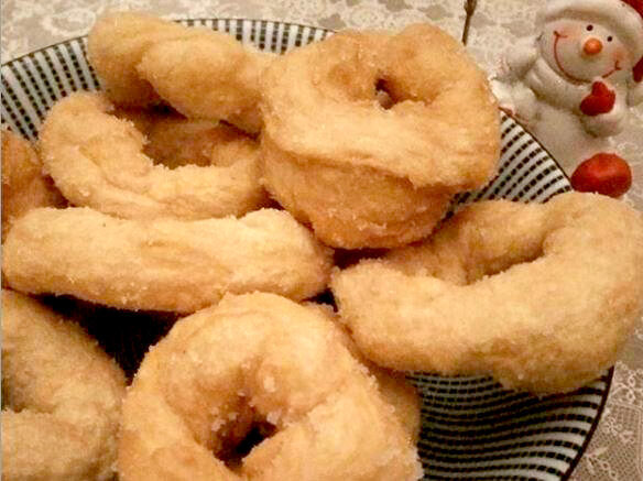 Ciambelle fritte dolci o salate di patate