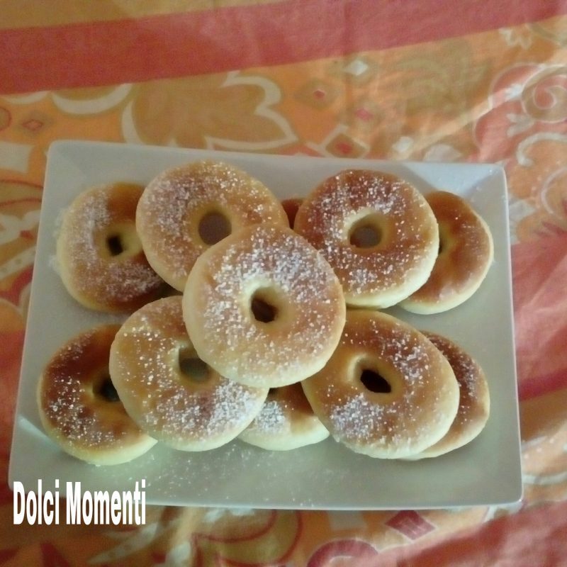 Ciambelline soffici al profumo d’arancia