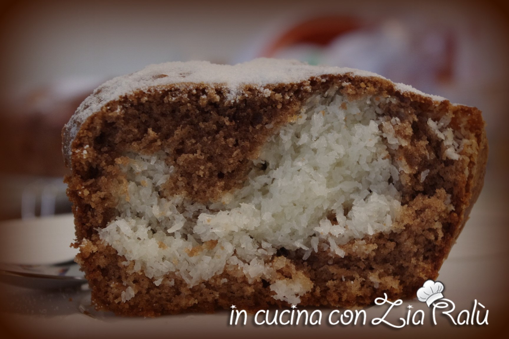 Ciambellone con cuore di cocco
