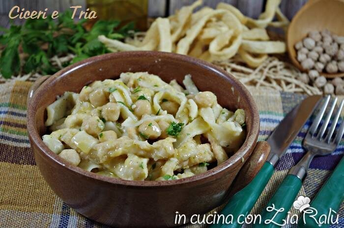 Ciceri e tria – pasta e ceci salentina