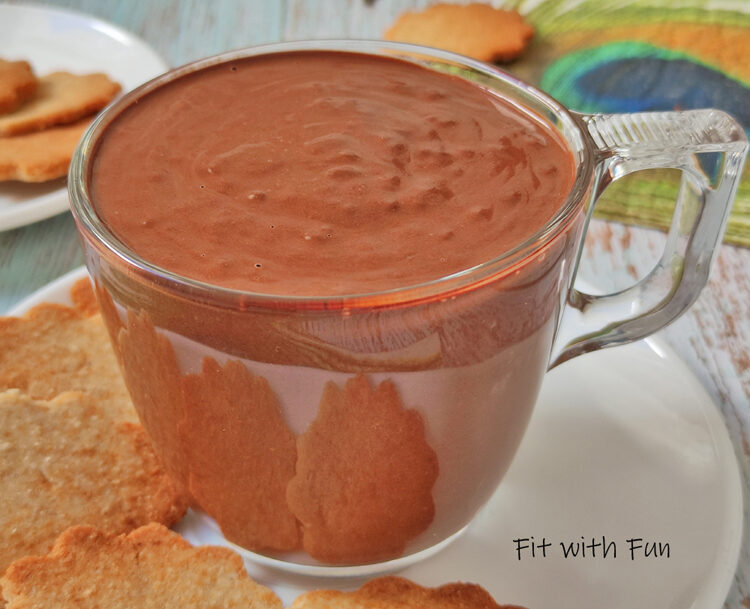 Cioccolata calda di chia pudding low carb