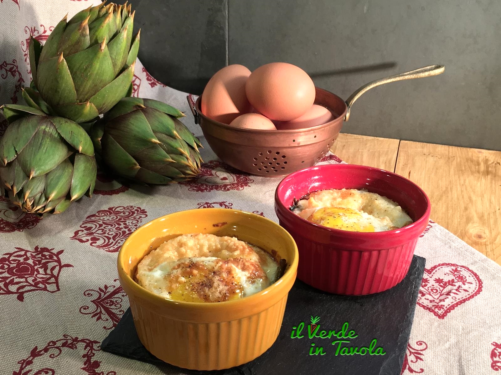 Cocotte con uova e carciofi – ricetta facile e veloce