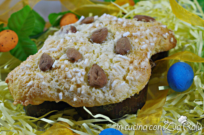 Colomba di pasqua pistacchi cedro glassa al cocco