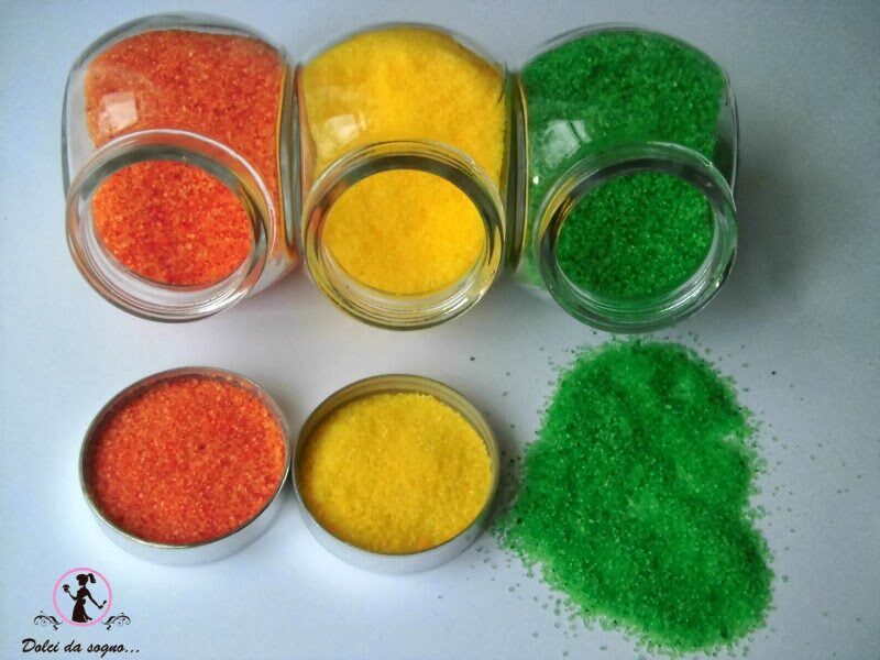 Come colorare lo zucchero