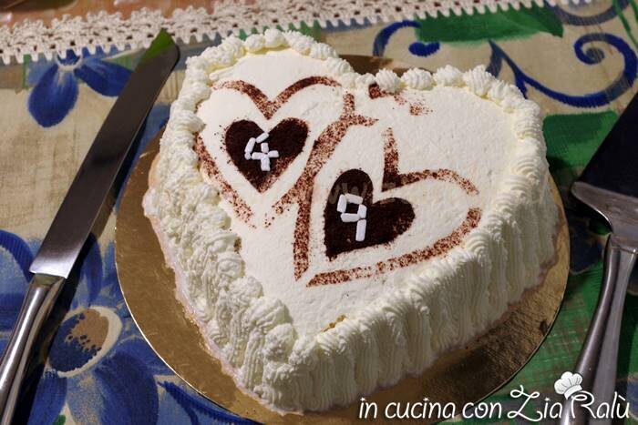 Come fare una torta a cuore senza stampo