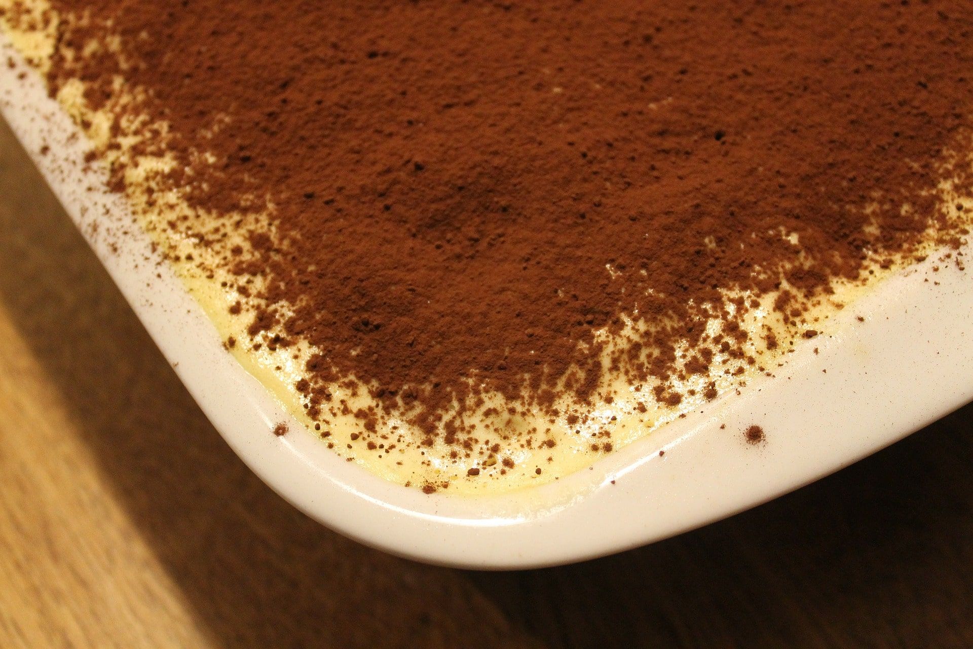 Come preparare il tiramisù: ricetta e vini da abbinare