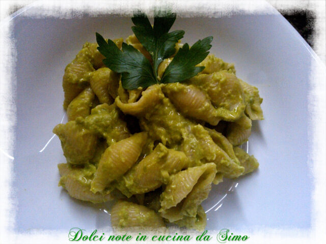 Conchiglie al pesto di piselli