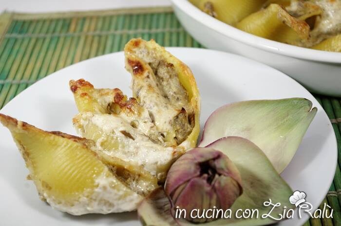 Conchiglioni ripieni ai carciofi e funghi