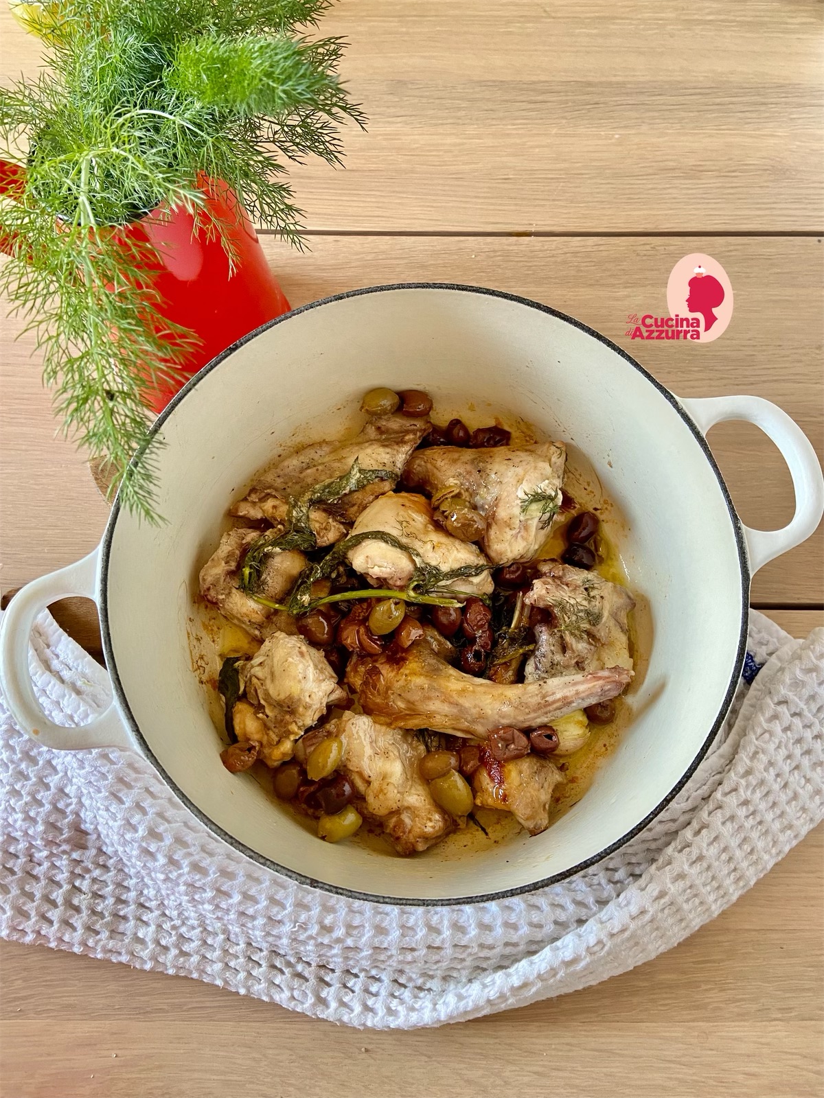 Coniglio con finocchietto selvatico e olive taggiasche