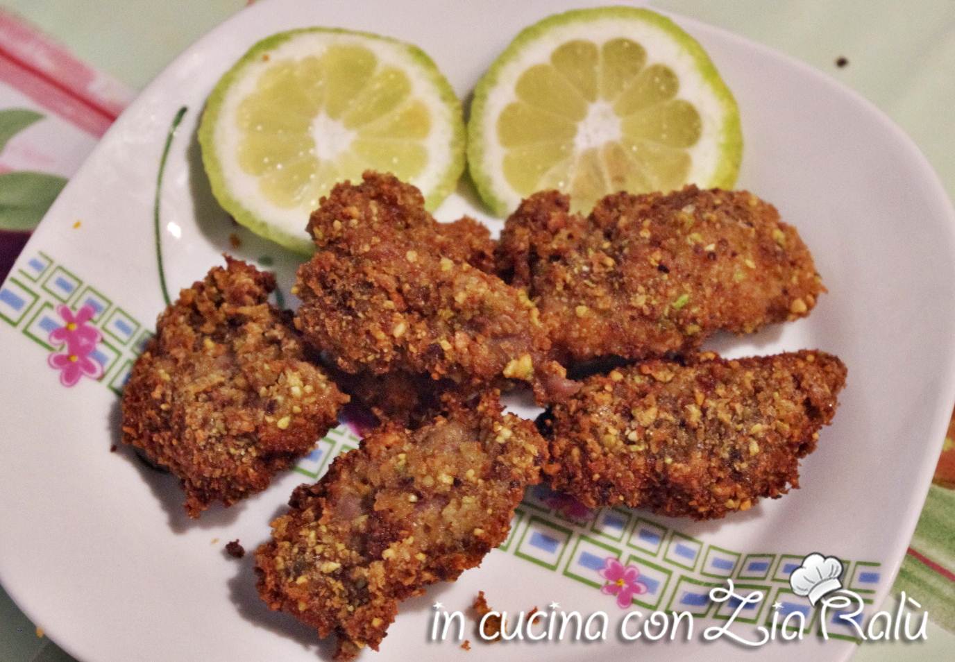 Coniglio fritto in crosta di pistacchi