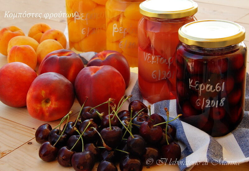 Conserve di frutta sciroppata