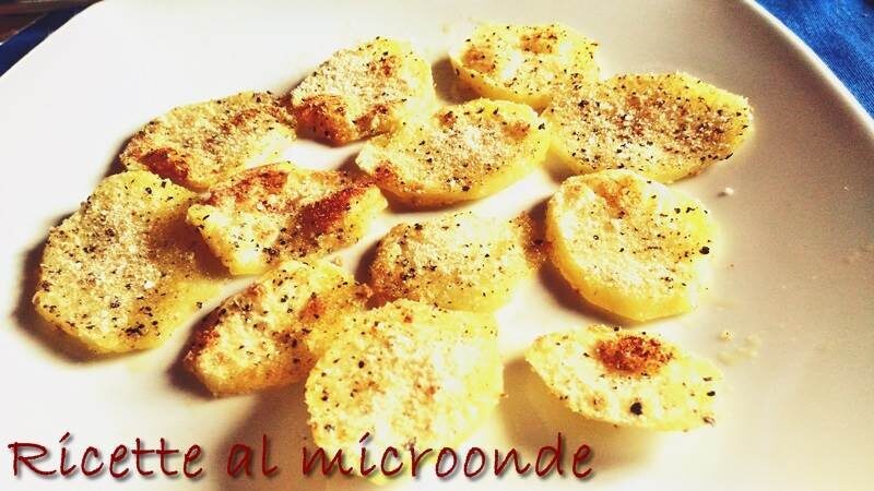 Contorno veloce di patate gratinate al microonde