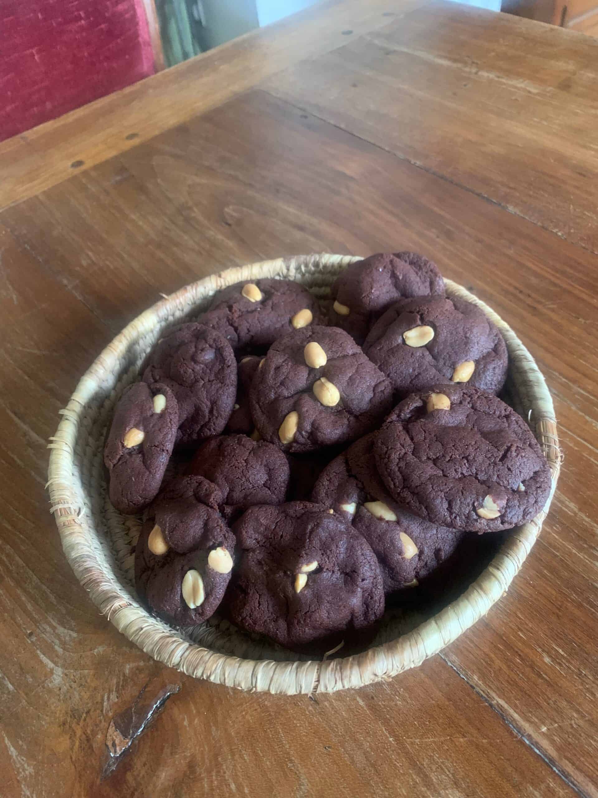 Cookies al cioccolato e arachidi