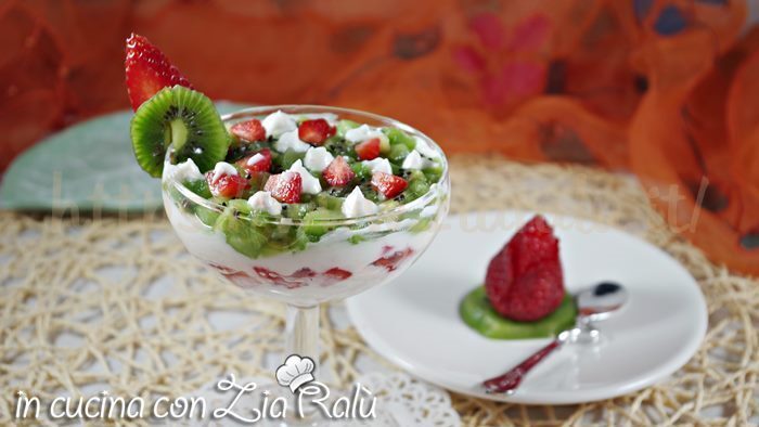 Coppette allo yogurt greco senza zuccheri aggiunti
