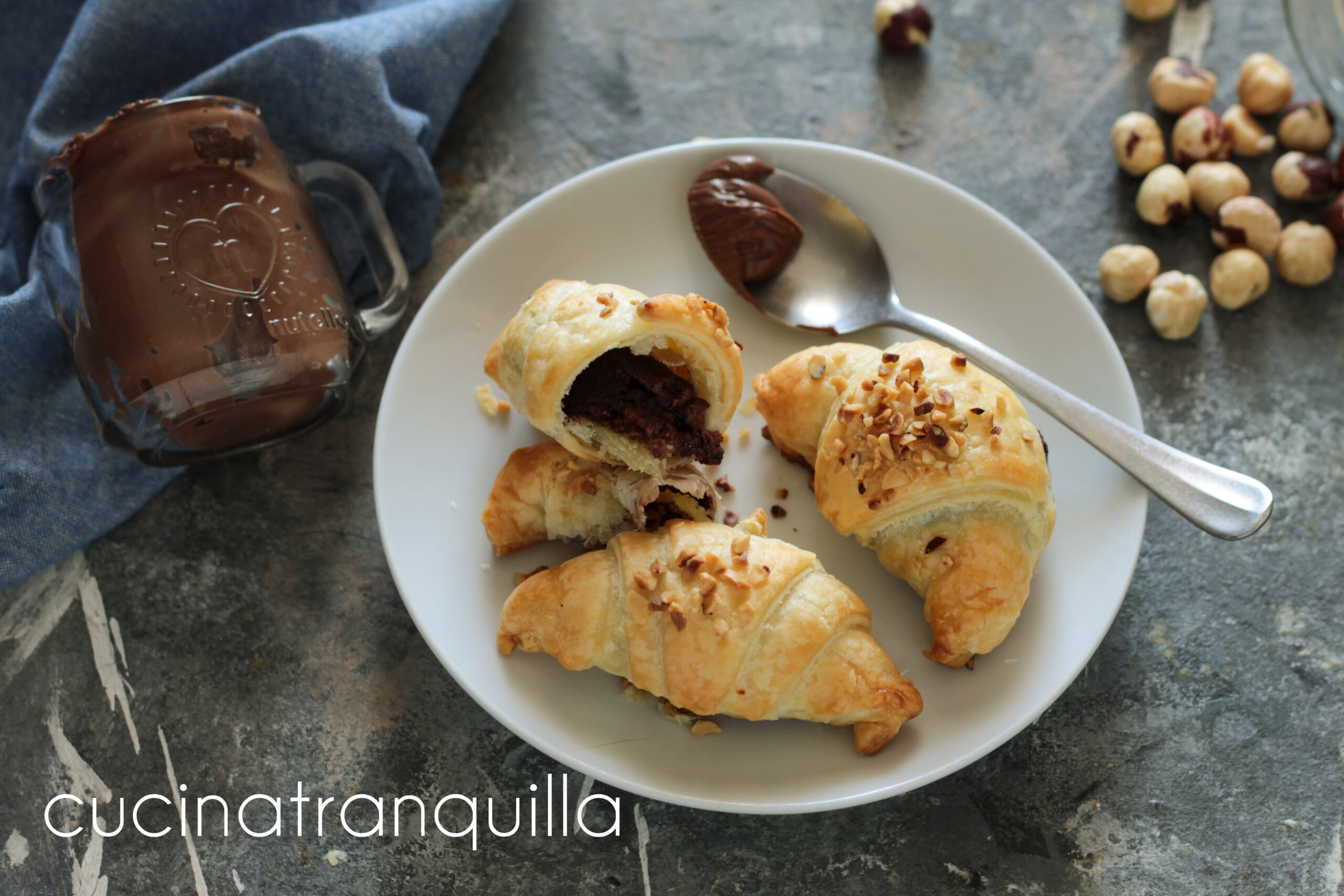 Cornetti alla nutella con doppia pasta sfoglia