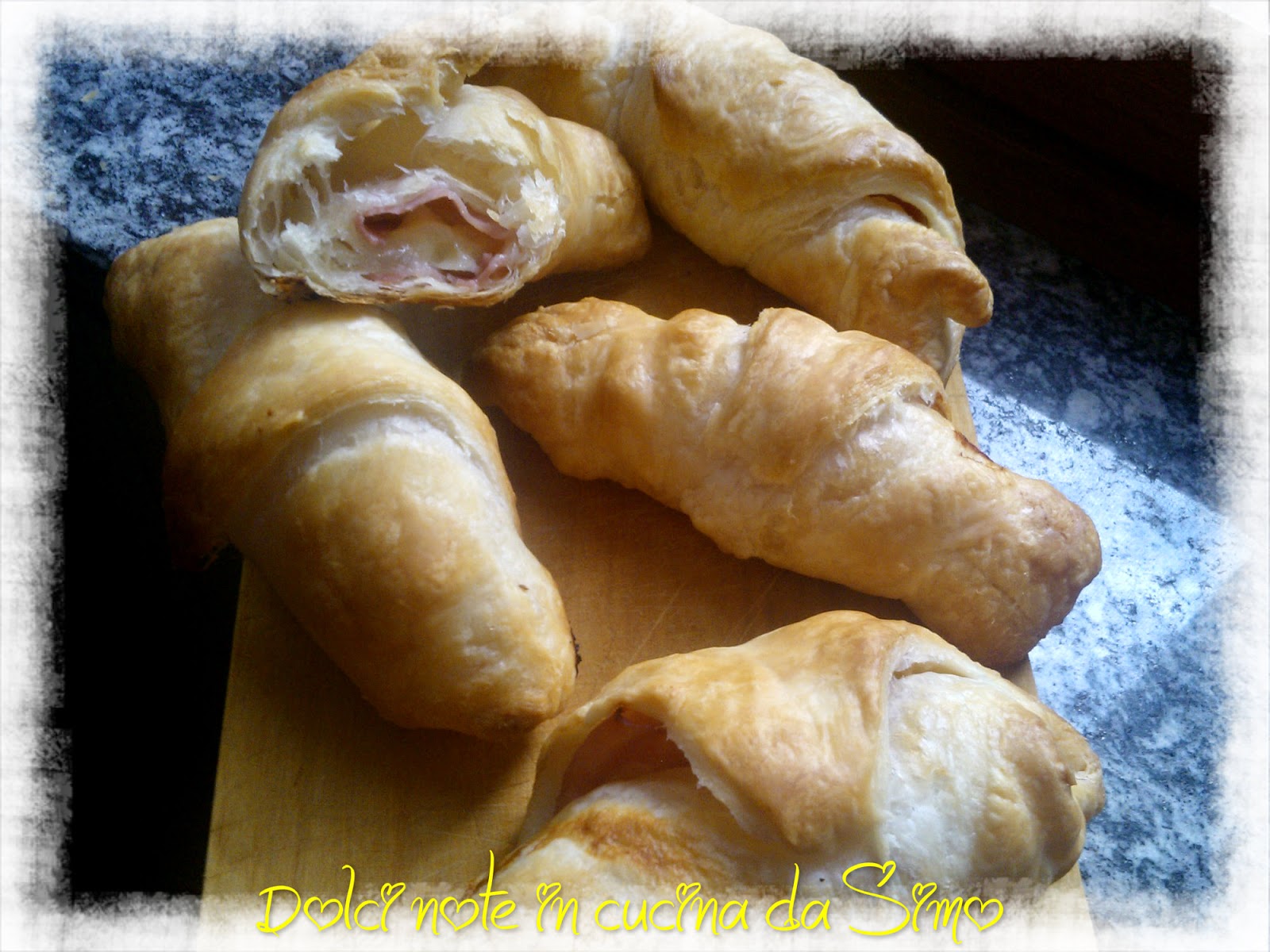 Cornetti salati farciti con prosciutto e brie’