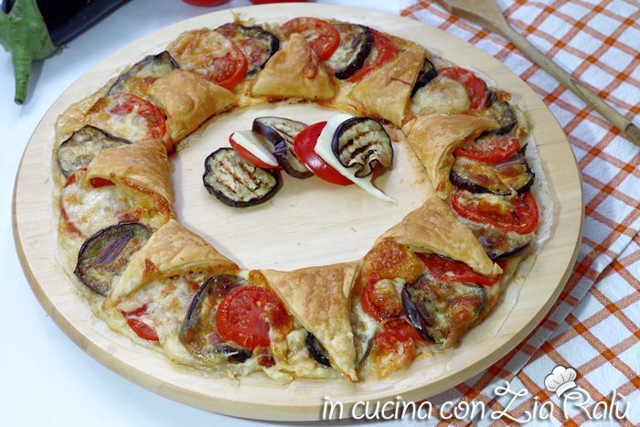 Corona salata colorata melanzane e senape