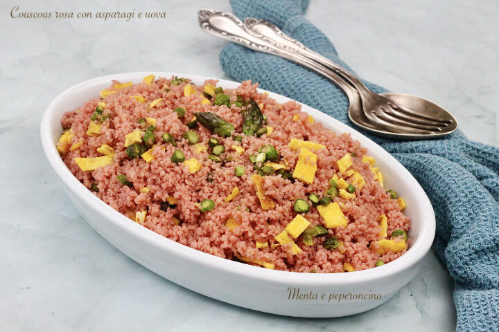 Couscous rosa con asparagi e uova