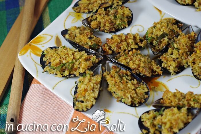 Cozze gratinate in bianco al basilico