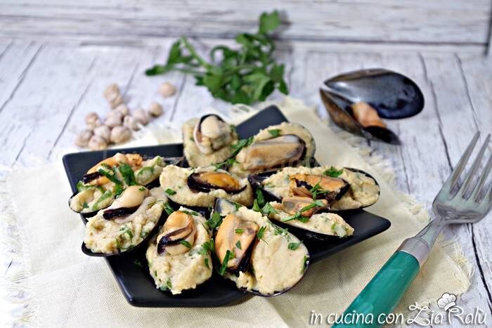Cozze su crema di ceci – antipasto sorprendente