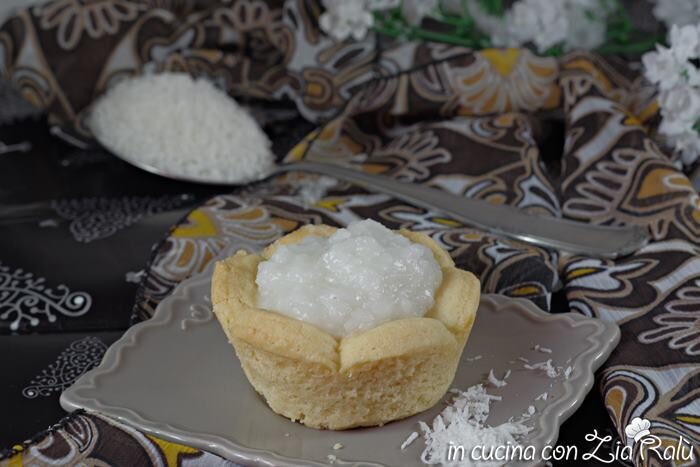 Crema al cocco senza uova e lattosio