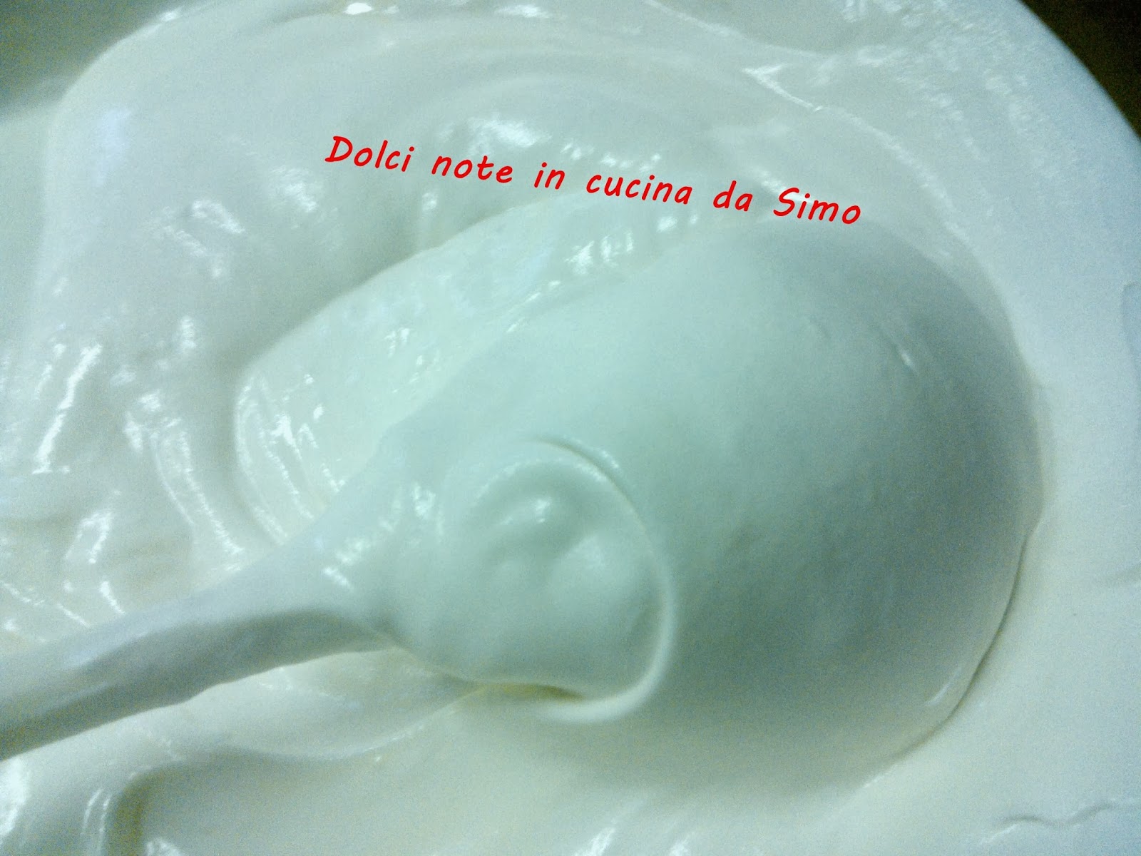 Crema al mascarpone per tiramisu’