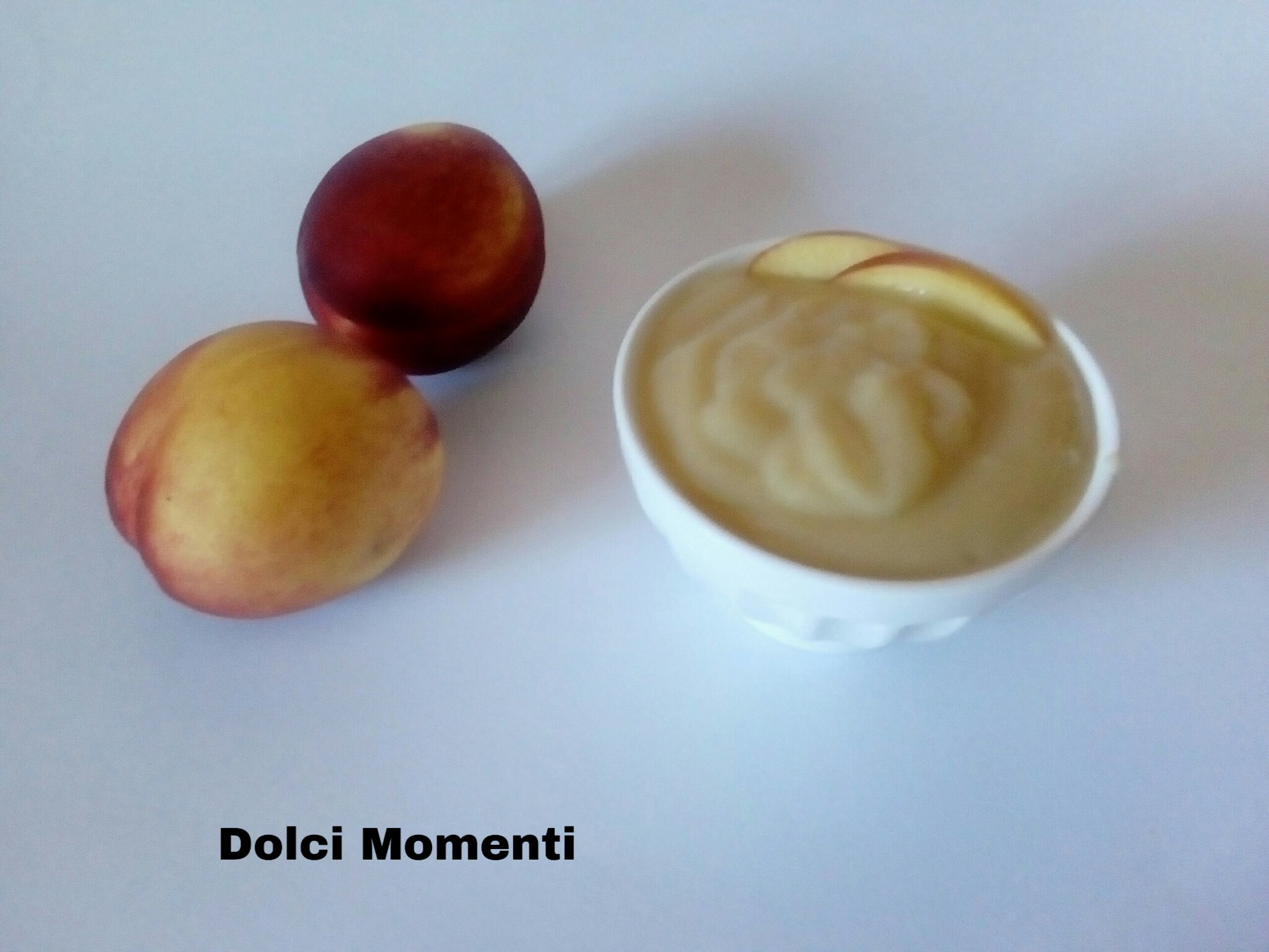 Crema al succo di frutta alla pesca senza uova