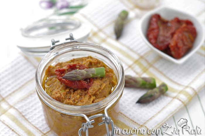 Crema di asparagi e pomodori secchi sott’olio