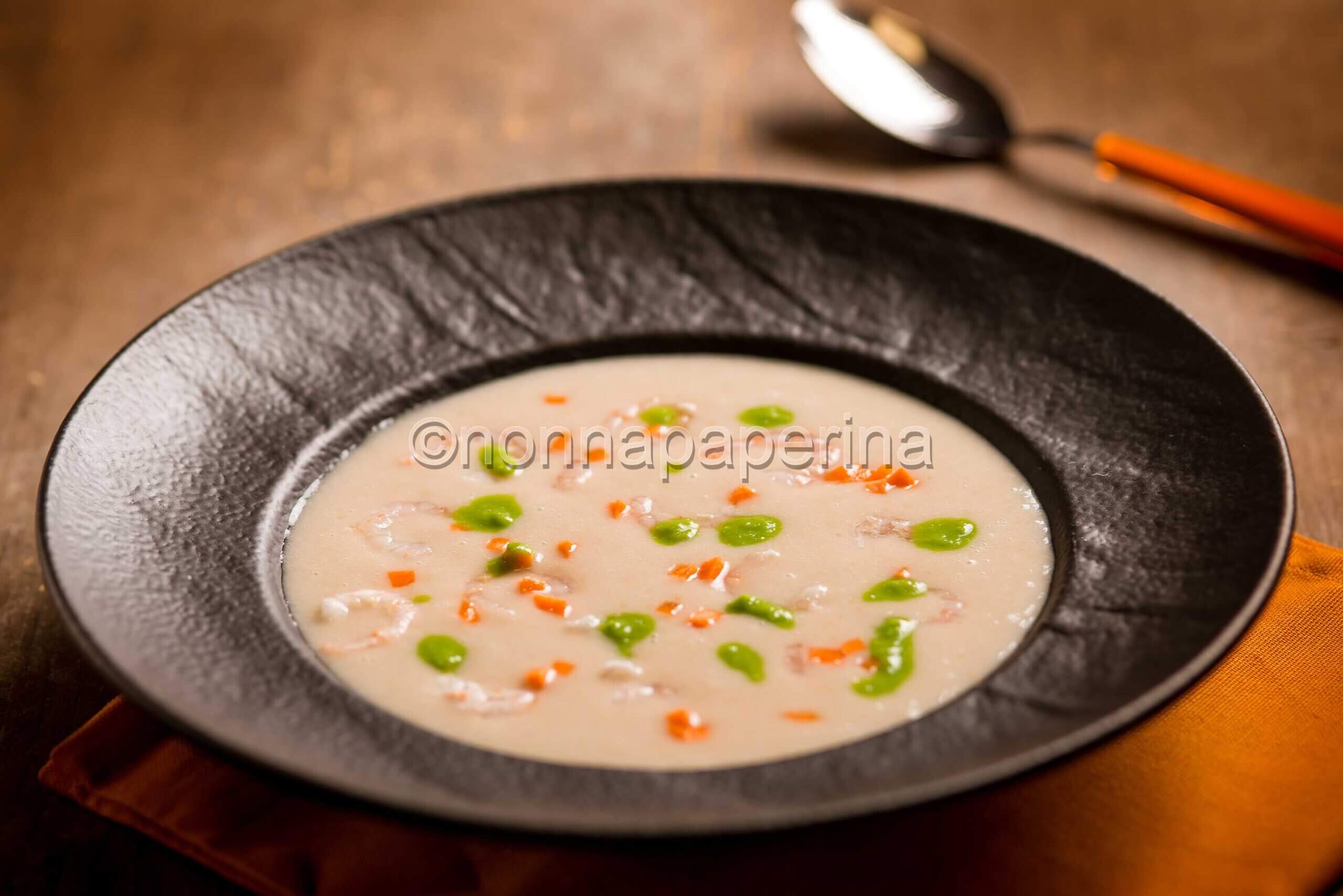 Crema di cannellini con gamberi, un primo vellutato