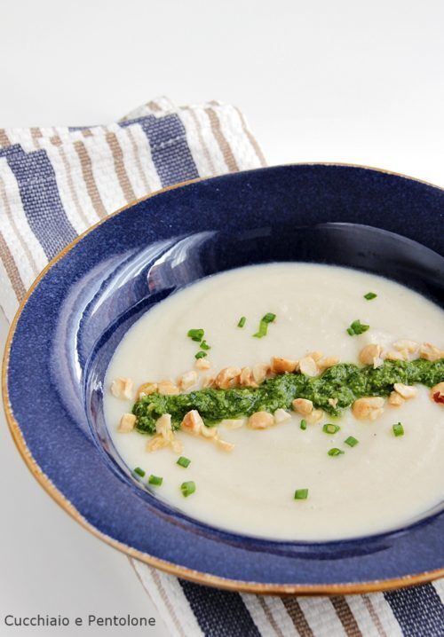 Crema di topinambur e pesto di spinacini e nocciole di ottolenghi