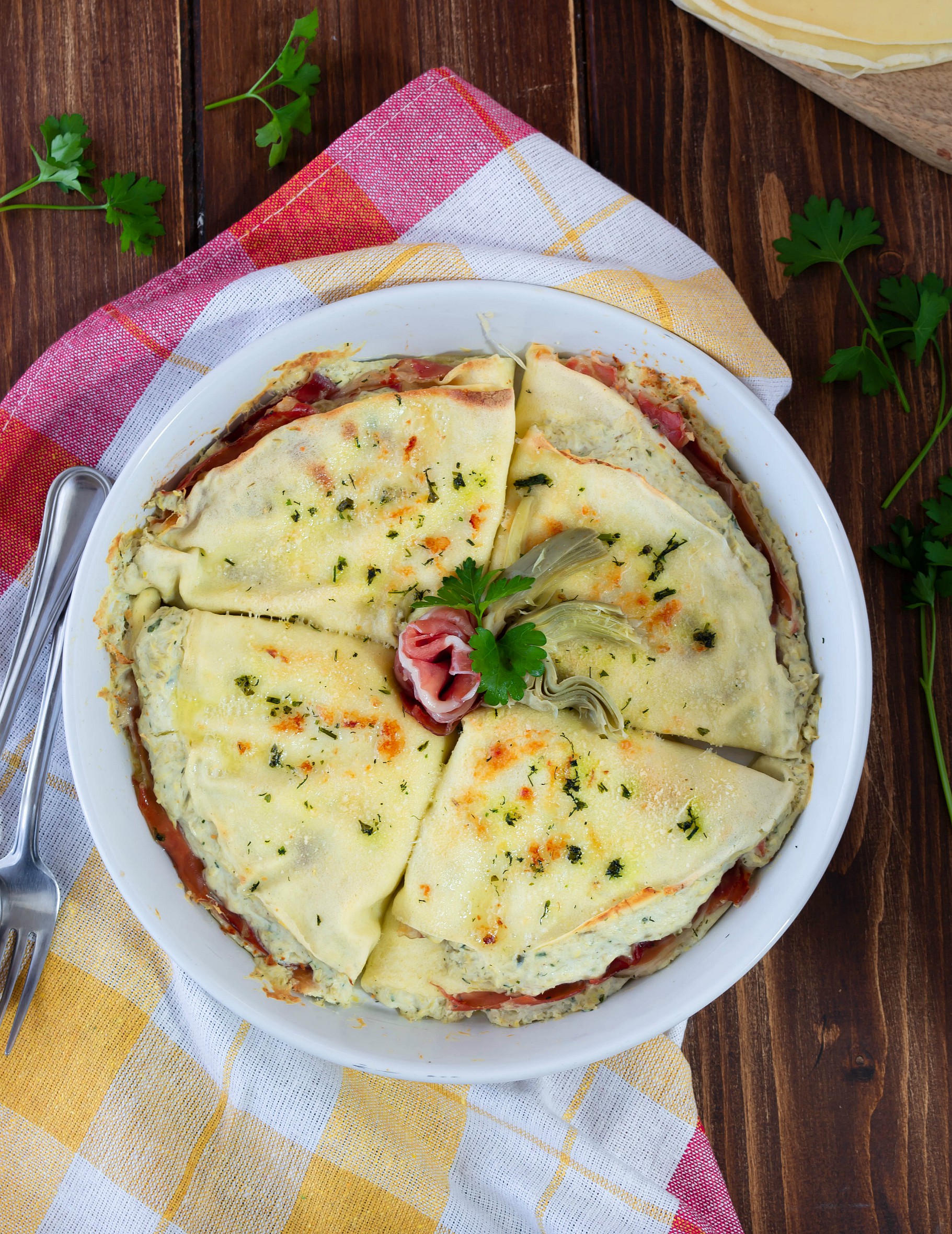 Crepes con crema di carciofi e ricotta