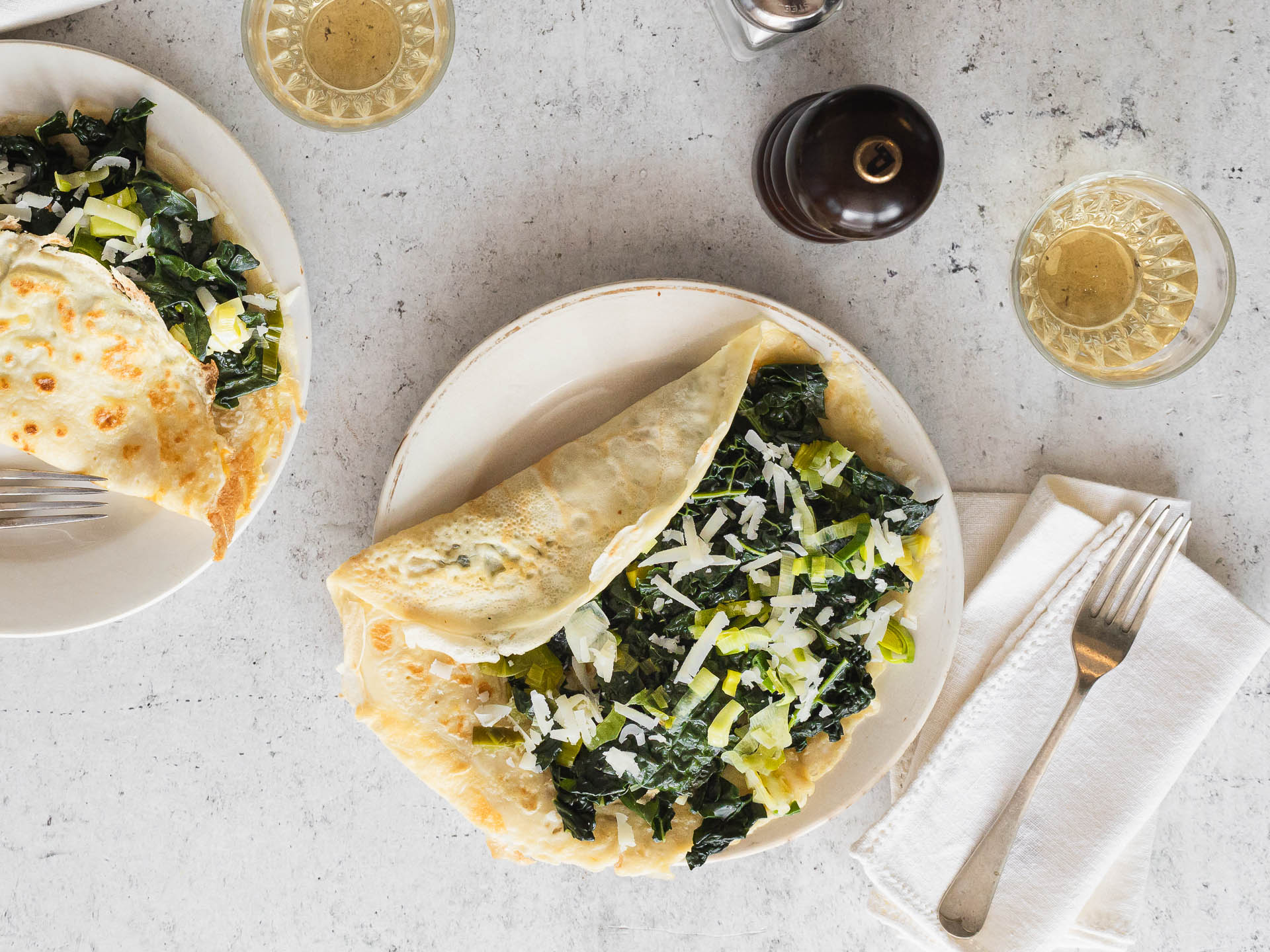 Crêpes salate con cavolo nero, porri e pecorino {leggere e gustose}