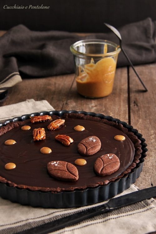 CROSTATA AL CIOCCOLATO E CROCCANTE DI NOCI PECAN di Paul A.Young