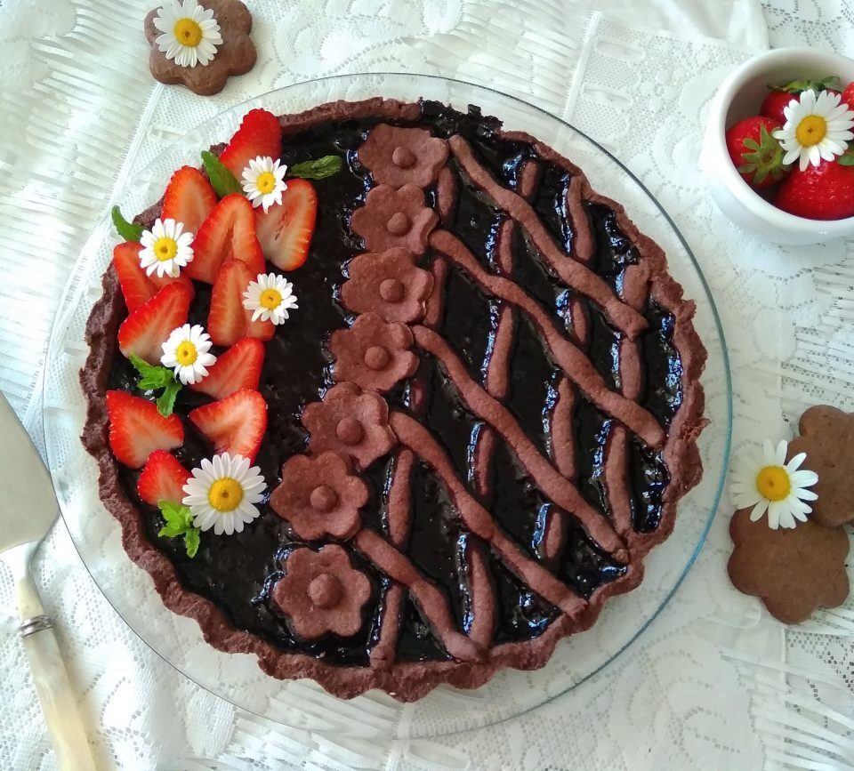 Crostata con cioccolato e confettura di mirtilli